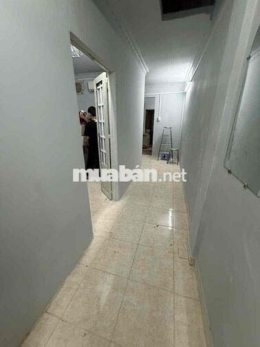 ngay chợ Phạm Thế Hiển điện, nước tính theo giá nhà nước