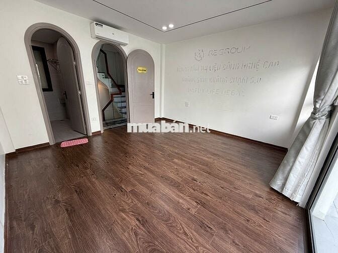 Nhà 6 Tầng Mặt Ngõ Cổ Linh Ô Tô Vào Nhà KInh Doanh - Nhỉnh 9 tỷ