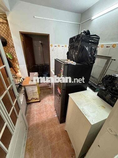 ngay chợ Phạm Thế Hiển điện, nước tính theo giá nhà nước