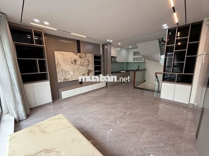 Nhà 6 Tầng Mặt Ngõ Cổ Linh Ô Tô Vào Nhà KInh Doanh - Nhỉnh 9 tỷ