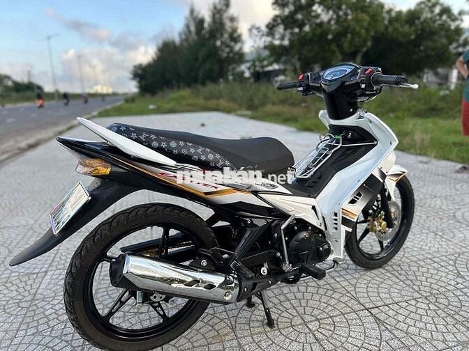 ex 135 côn tự động xun áo