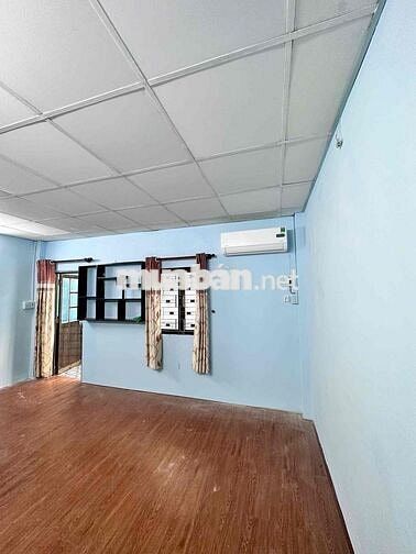 cho thuê nhà nguyên căn mới sơn sửa sạch sẽ.Nguyễn Trọng Tuyển p2 TB