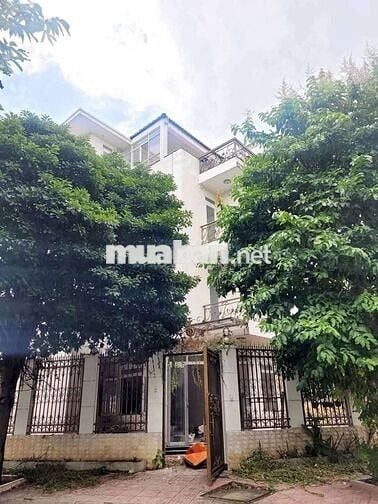 Biệt Thự góc 2 MT 3️⃣ lầu 4phòng 5️⃣VS,Tô Ký, Tân Xuân, Hóc Môn 🏘️