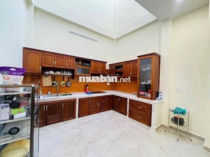 Nhà Mới Hẻm 6m LVT P9: 6x16m, 3 lầu, 5pn, 4wc, có Nội Thất