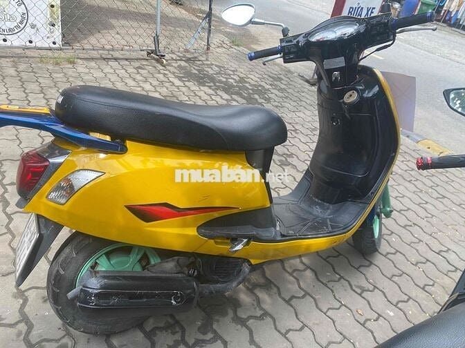 Xe sơn dọn sạch sẽ, đầy đủ chức năng, máy êm mạn