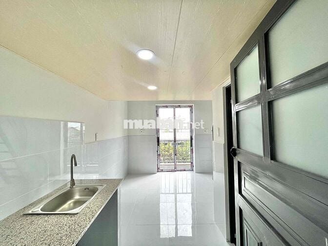 CÒN 1 PHÒNG BAN CÔNG RIÊNG GIÁ RẺ CÓ GÁC MỚI XÂY XÂY CỰC ĐẸP- THOÁNG