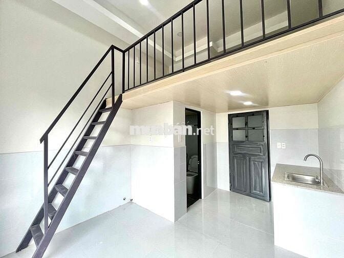 CÒN 1 PHÒNG BAN CÔNG RIÊNG GIÁ RẺ CÓ GÁC MỚI XÂY XÂY CỰC ĐẸP- THOÁNG