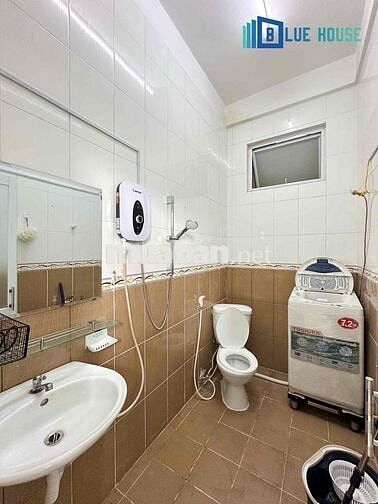 🏠Cho thuê 2 phòng ngủ ban công mặt tiền ÂU CƠ 40m2 Full nội thất 7tr8