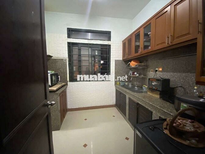 Cho thuê phòng chung cư  312 Lạc long quân