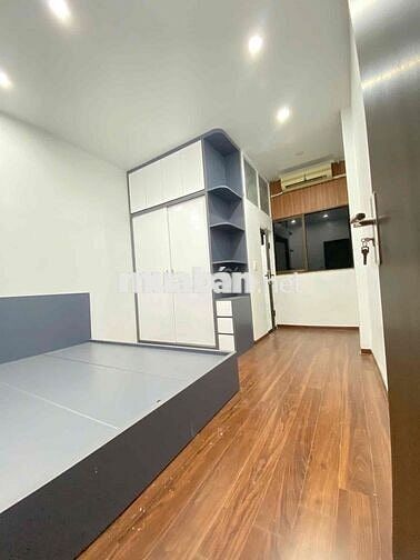 GIÁ ĐẦU TƯ - NHÀ 4 Tầng - 30m2 - Phố Triều Khúc - 30m Ra Mặt Phố