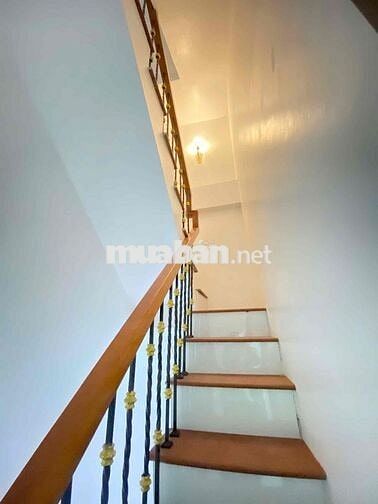 GIÁ ĐẦU TƯ - NHÀ 4 Tầng - 30m2 - Phố Triều Khúc - 30m Ra Mặt Phố