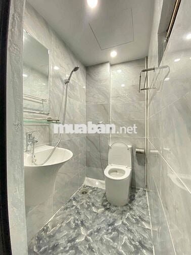 GIÁ ĐẦU TƯ - NHÀ 4 Tầng - 30m2 - Phố Triều Khúc - 30m Ra Mặt Phố