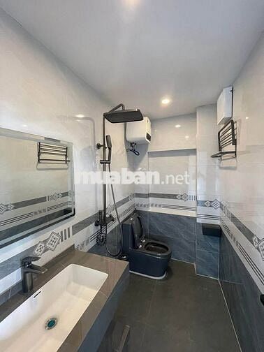 CHÍNH CHỦ BÁN NHÀ 2 TẦNG TRUNG TÂM MÓNG CÁI – MỚI 100% 🏡