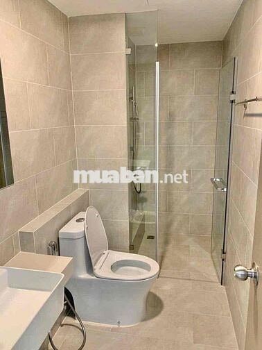 Có 2 lựa chọn thuê 3PN Nhà trống 8,5 triệu; Đủ nội thất 10 triệu.