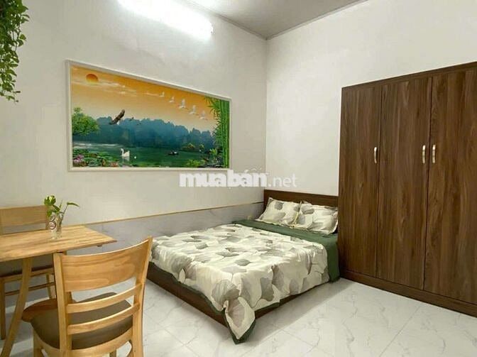 Phòng trọ 28m2 - tại vòng xoay Hoàng Văn Thụ Tân Bình chỉ 7 triệu