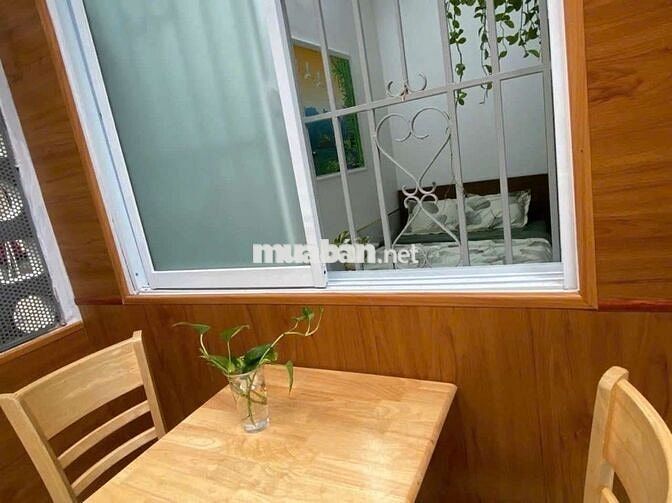 Phòng trọ 28m2 - tại vòng xoay Hoàng Văn Thụ Tân Bình chỉ 7 triệu