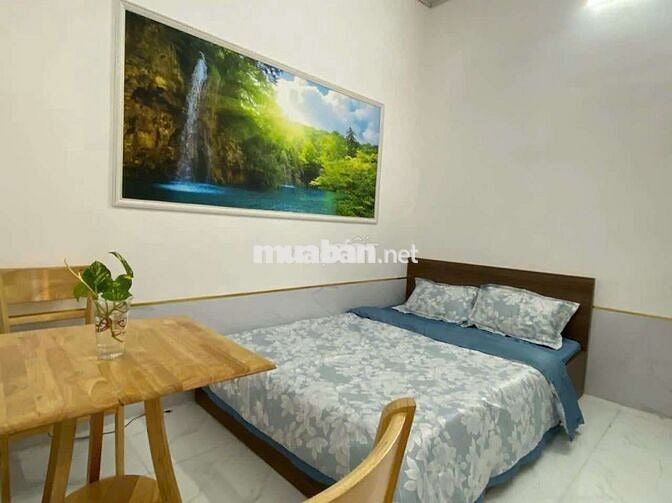 Phòng trọ 28m2 - tại vòng xoay Hoàng Văn Thụ Tân Bình chỉ 7 triệu