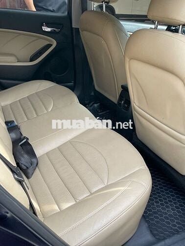 Kia Cerato 2018 1.6 AT - 78000 km