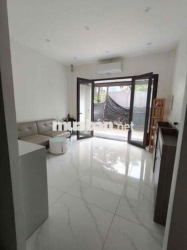 Cho thuê nhà 6 tầng, thang máy, 60m2 mặt phố