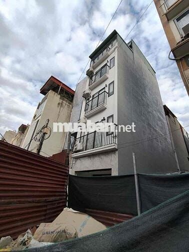 Cho thuê nhà 6 tầng, thang máy, 60m2 mặt phố