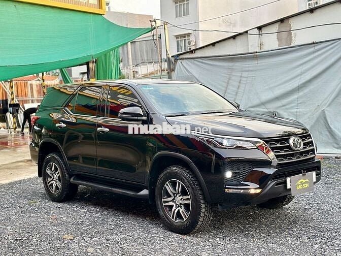 Toyota Fortuner 2024 2.4 AT 4x2 - 20000 km