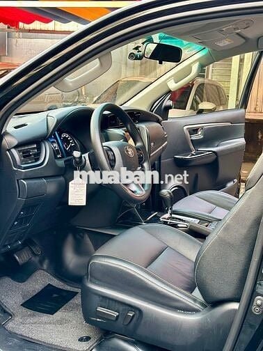 Toyota Fortuner 2024 2.4 AT 4x2 - 20000 km