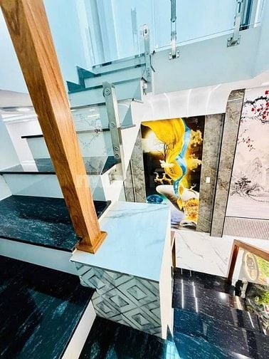 Bán kí gửi nhà Nguyễn Hiền Q3, 59m²,1 trệt 1 lầu, 3PN 3WC, vị trí tốt 