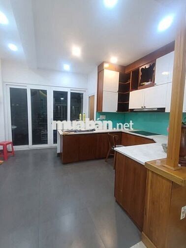 CHO THUÊ NHÀ 3 TẦNG HẺM OTO - CHƯƠNG DƯƠNG. LINH CHIỂU. THỦ ĐỨC