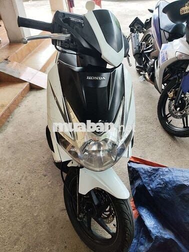 Airblade trắng đen máy chất giá 5tr5