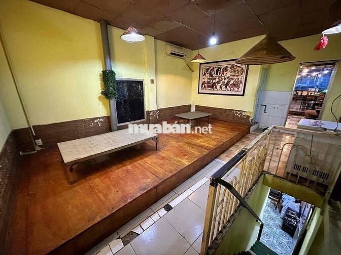 Cần sang quán ăn đang hoạt động ổn định,MT kha Vạn Cân giá sang 150tr