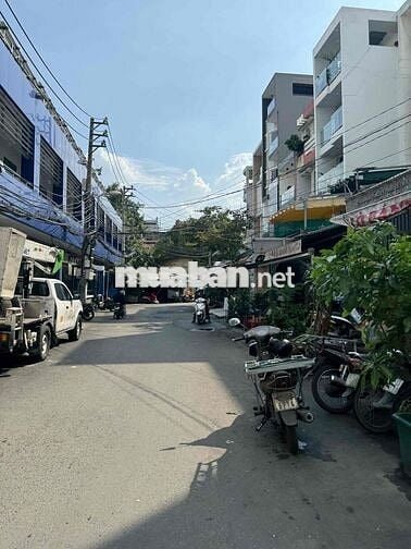 CHDV 6 TẦNG. LÔ GÓC 2MT. DÒNG TIỀN GẦN 100TR/TH. HXH GẦN CHỢ BÀ CHIỂU