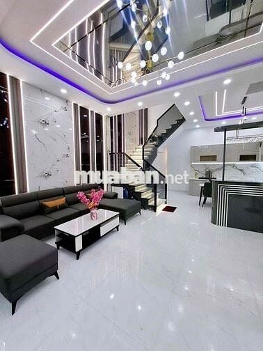 Chủ ngộp bán gấp 5,5x15 + 3n + 3vs 2.580ty đã hoàn công