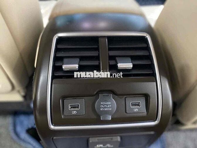 VinFast Lux A2.0 2019 Premium 2.0 AT - 60000 km