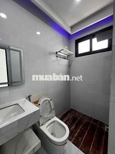 Chủ ngộp bán gấp 5,5x15 + 3n + 3vs 2.580ty đã hoàn công