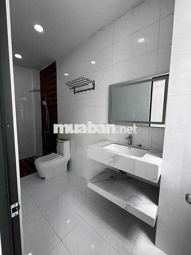 Chủ ngộp bán gấp 5,5x15 + 3n + 3vs 2.580ty đã hoàn công