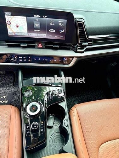 Kia Sportage 2023 Signature 1.6T AWD - 30000 km