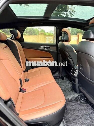 Kia Sportage 2023 Signature 1.6T AWD - 30000 km