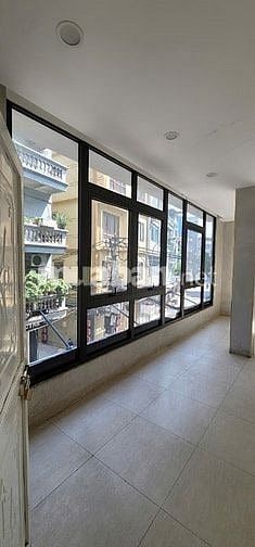 Cho thuê tầng 1+2 nhà 2 mặt tiền đường Chùa Quỳnh và Ngõ Quỳnh, HBT