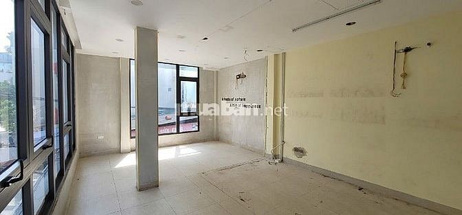 Cho thuê tầng 1+2 nhà 2 mặt tiền đường Chùa Quỳnh và Ngõ Quỳnh, HBT