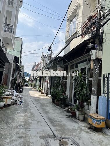 CHỦ MỚI XÂY DO NỢ NÊN CẦN BÁN GẤP NHÀ 2 TẦNG 50M2 TÂN THỚI HIỆP Q12