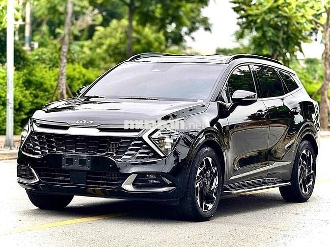 Kia Sportage 2023 Signature 1.6T AWD - 30000 km