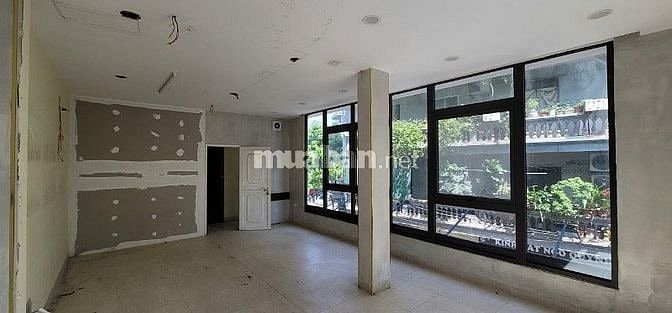 Cho thuê tầng 1+2 nhà 2 mặt tiền đường Chùa Quỳnh và Ngõ Quỳnh, HBT