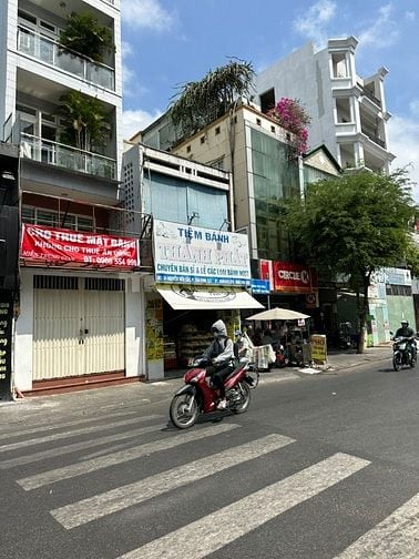 Cho thuê nhà mặt tiền kinh doanh ở phường Tân Định Quận 1 cũ