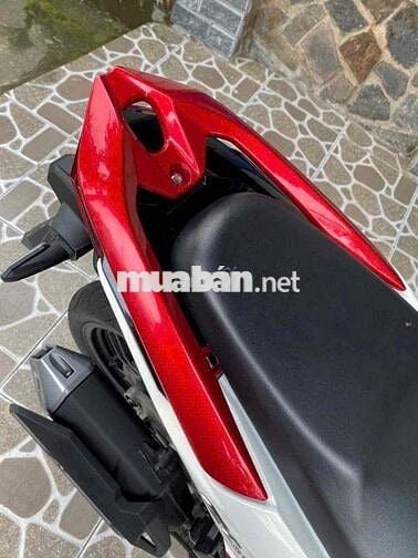 Click Thái 150 trắng đỏ