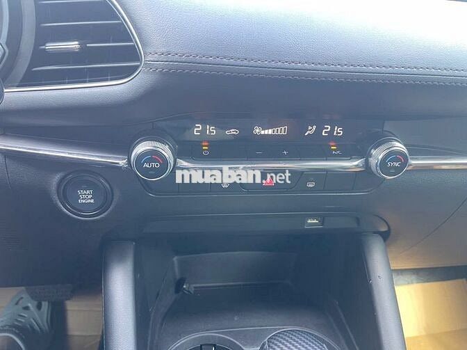 Mazda 3 2022 1.5L Luxury - 70000 km