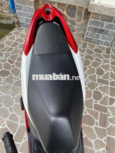 Click Thái 150 trắng đỏ