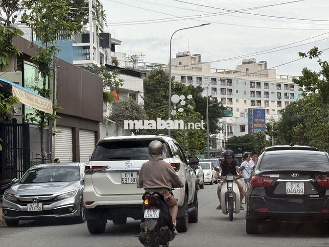 6 CHIỆU 75m3 / CMT8 Chợ TDM gần ngã 6 chùa bà