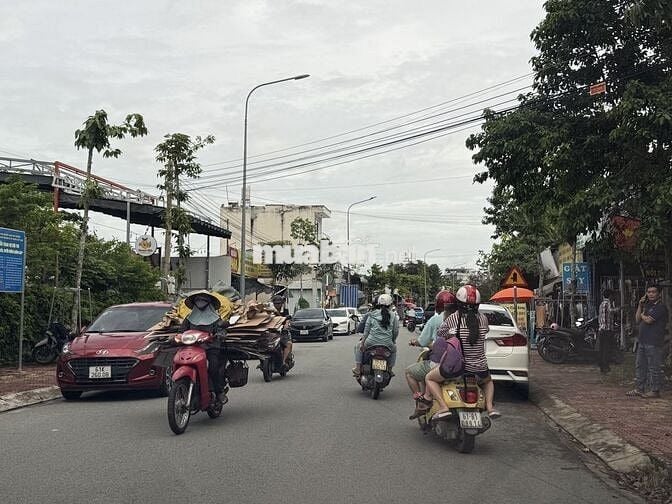 6 CHIỆU 75m3 / CMT8 Chợ TDM gần ngã 6 chùa bà