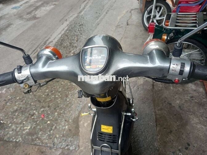 Honda Super Cub 70 Xám