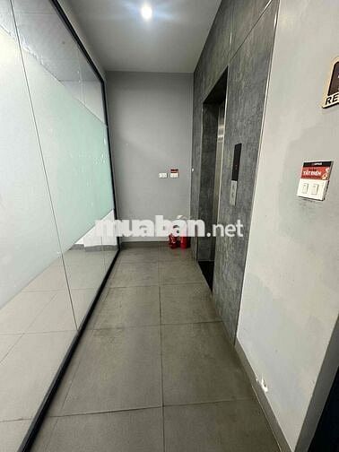 Thái Hà 90m2 giá 22triệu mặt tiền full kính, hầm để xem siêu rộng